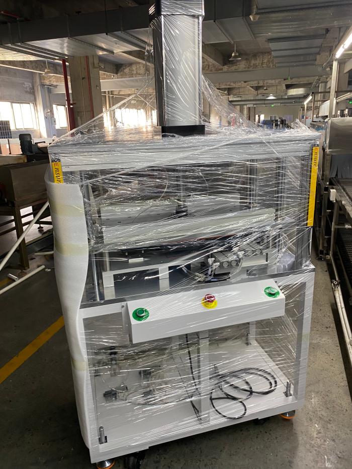 空调部件压铸件一体式气密性检测仪运进客户工厂