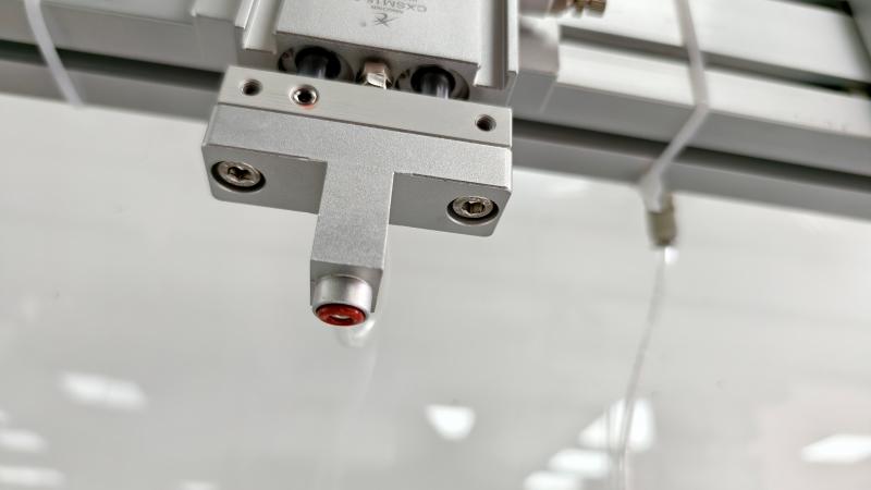 用于封堵抽气的夹具