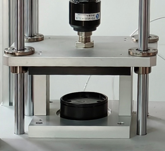 工装夹具上部用于填充产品的部分